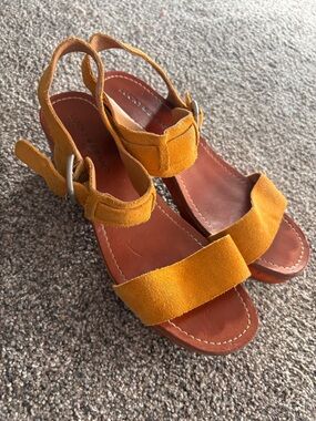 Lucky Brand Mustard Yellow Suede Slingback Sandals